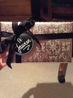 Deluxe Gift Wrapping 